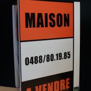 Panneaux immobiliers alvéolaire